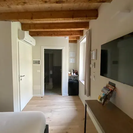 Malvezzi24 Boutique Desenzano del Garda